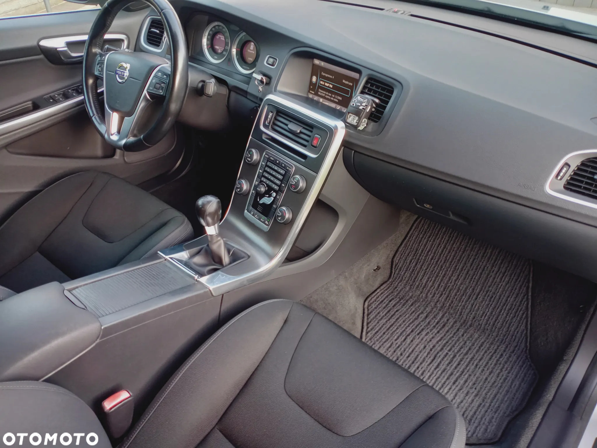 Volvo S60 D3 Momentum - 14