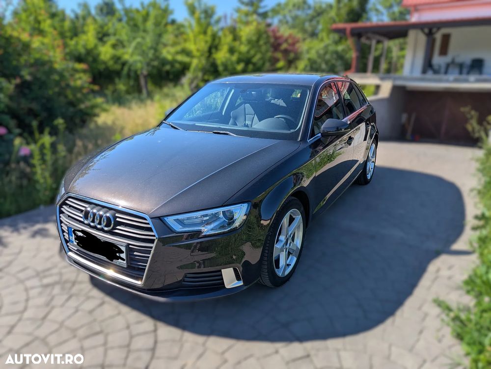Audi A3 1.6 TDI S tronic Sport - 1