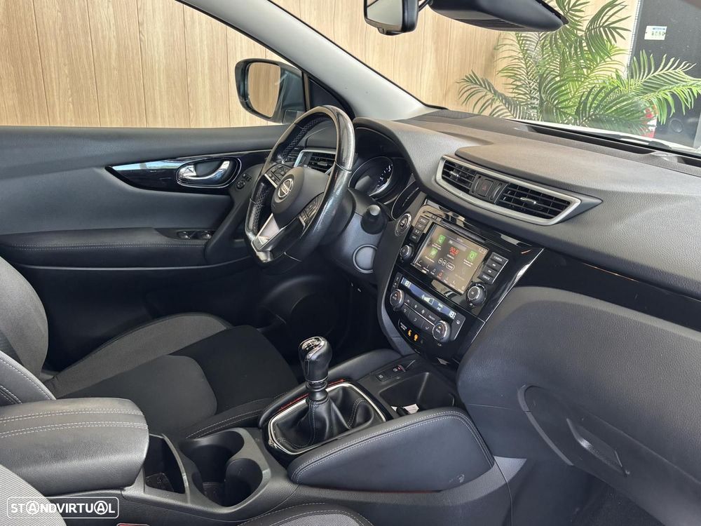 Nissan Qashqai 1.5 dCi N-Connecta J18 - 6