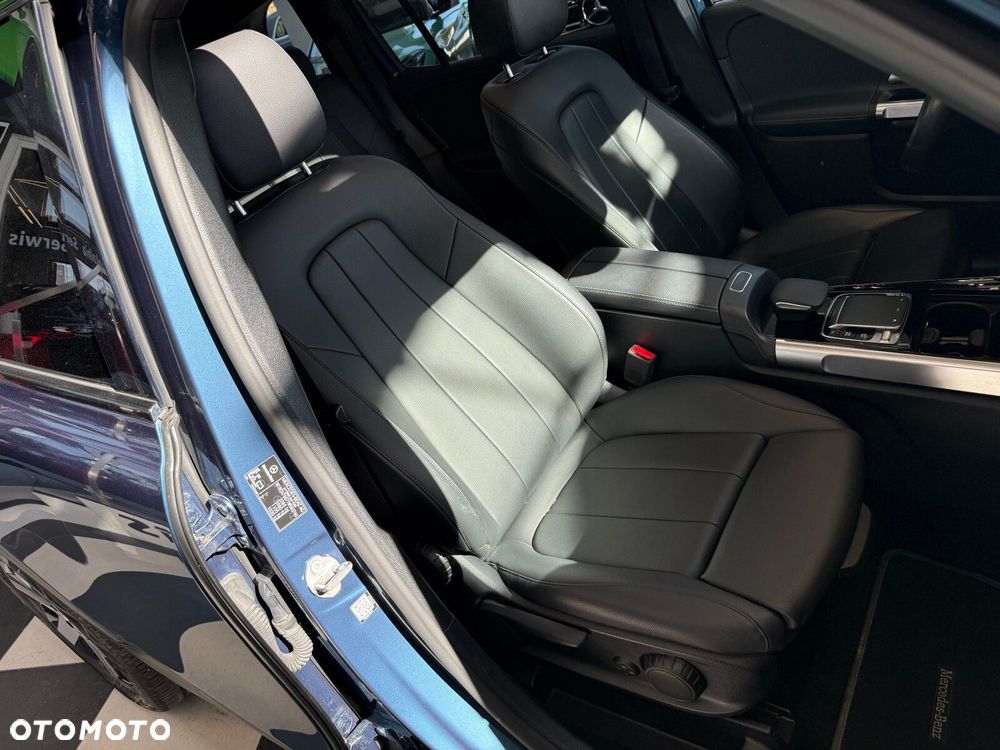 Mercedes-Benz GLB - 17