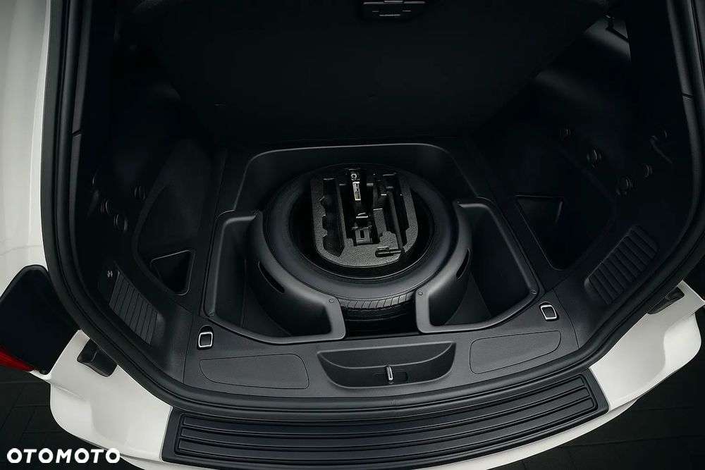 Jeep Grand Cherokee - 35