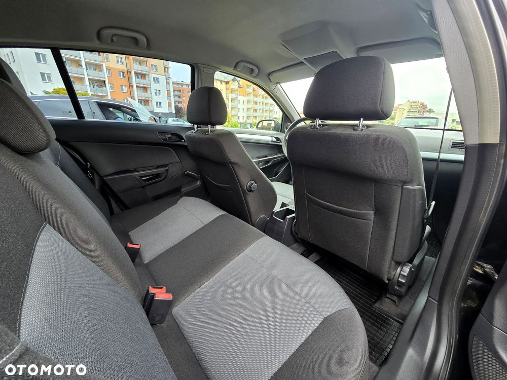 Opel Astra 1.6 Enjoy - 11