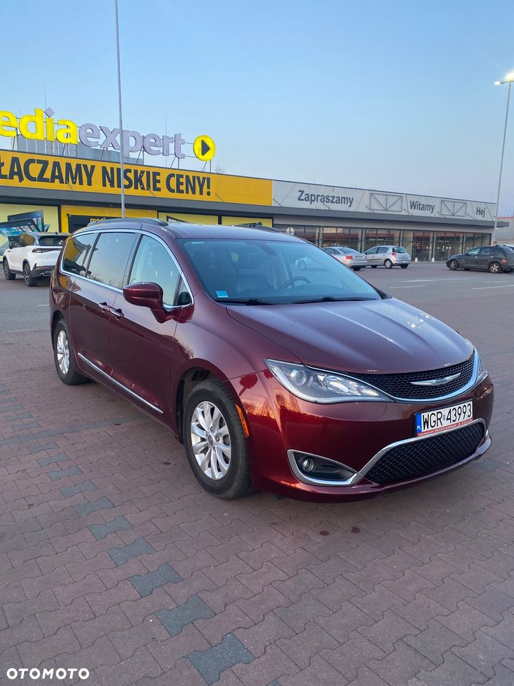 Chrysler Pacifica - 19