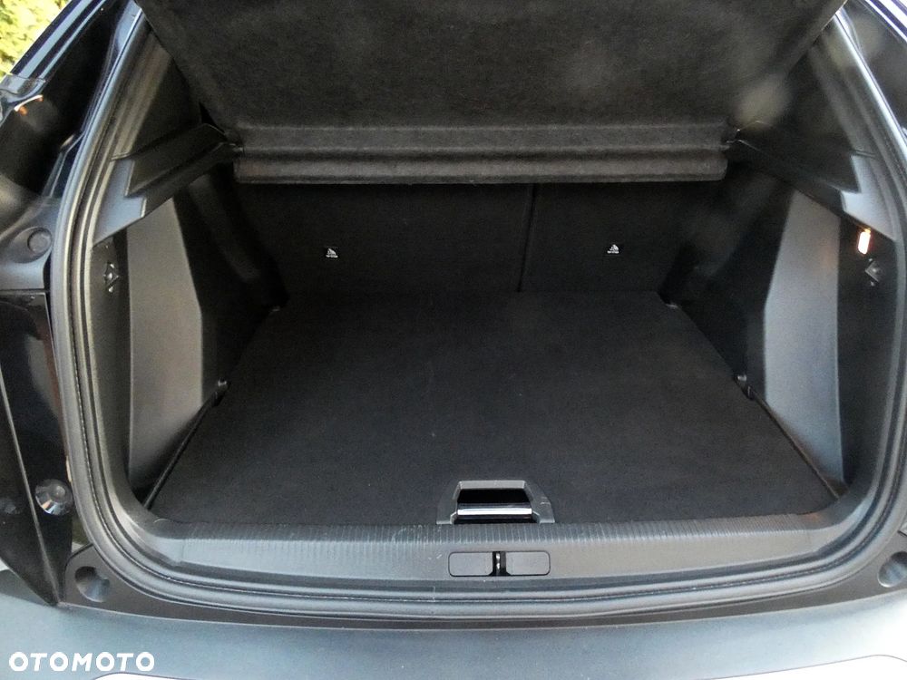 Peugeot 2008 1.2 PureTech Allure S&S EAT8 - 37