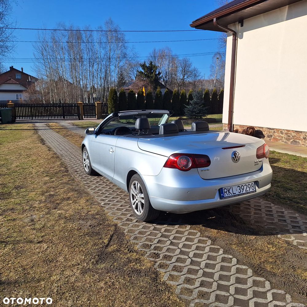 Volkswagen Eos 2.0 TDI DPF Exclusive - 3