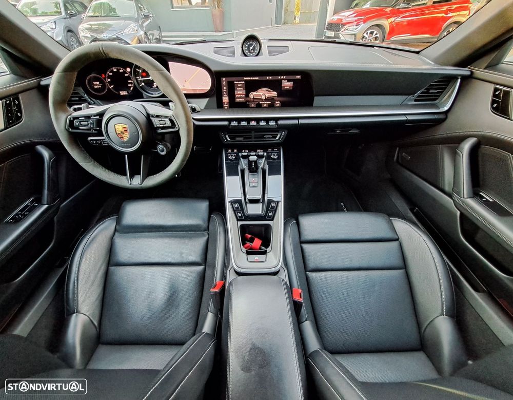 Porsche 911 (992) Carrera PDK - 15