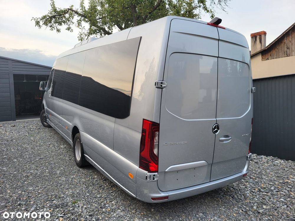 Mercedes-Benz Sprinter - 6