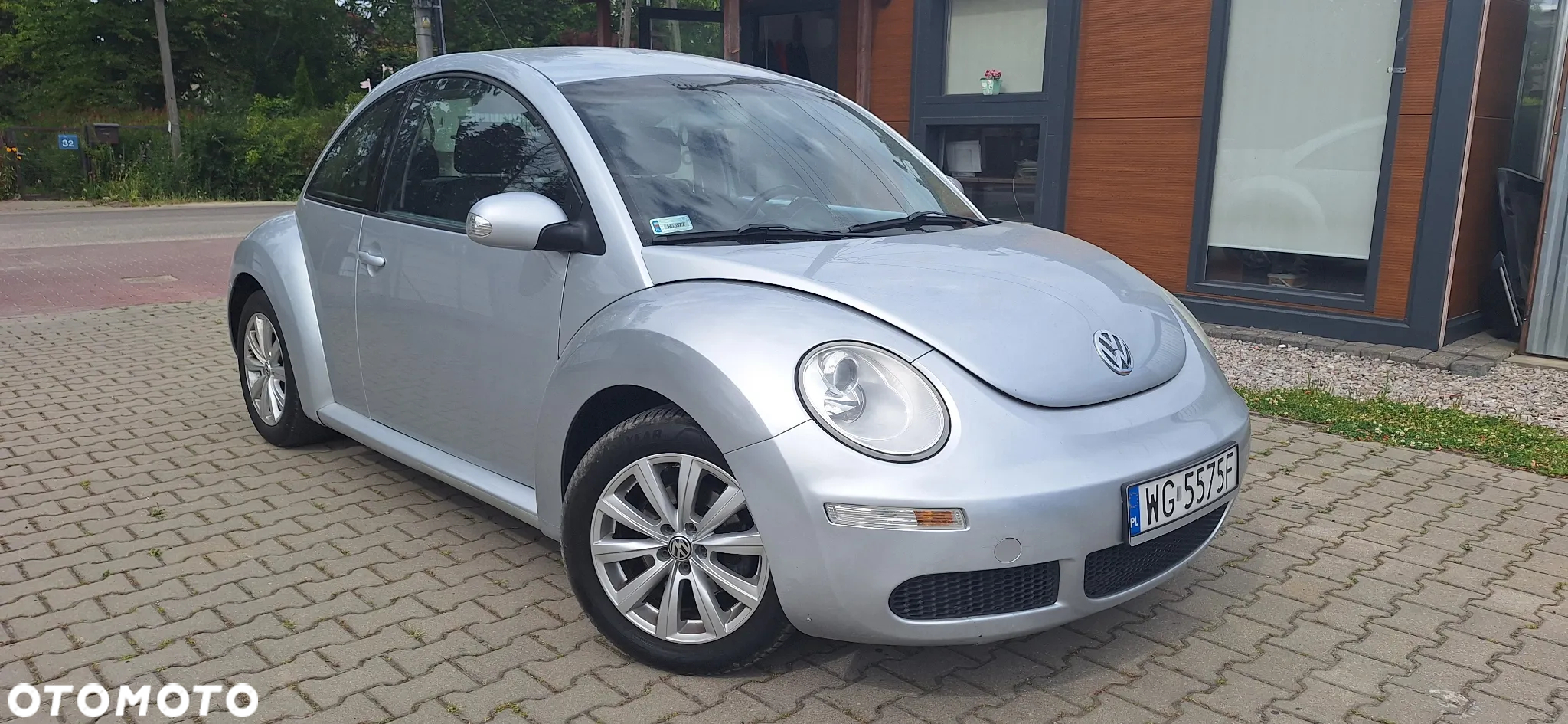 Volkswagen New Beetle - 4