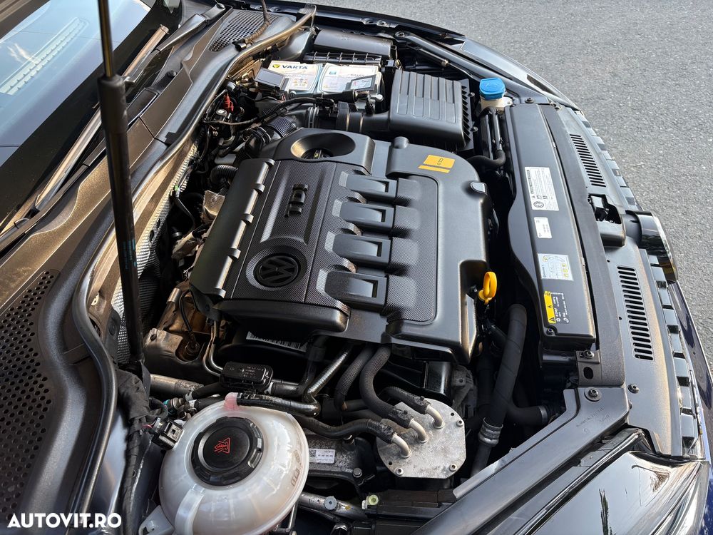 Volkswagen Golf 2.0 TDI DPF BMT DSG GTD - 9