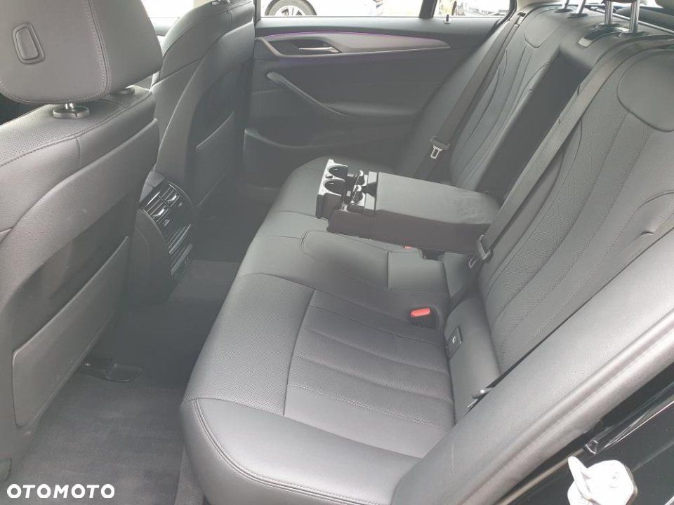 BMW Seria 5 - 35