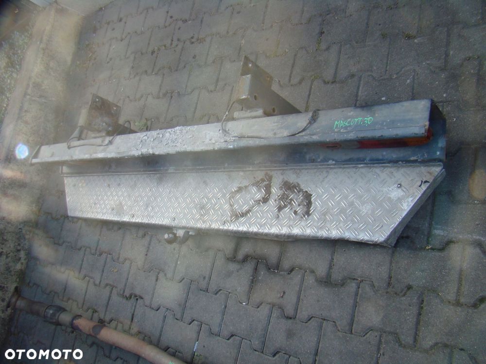 tylna belka świateł stopień próg tylny hak renault mascott 04-10 - 1