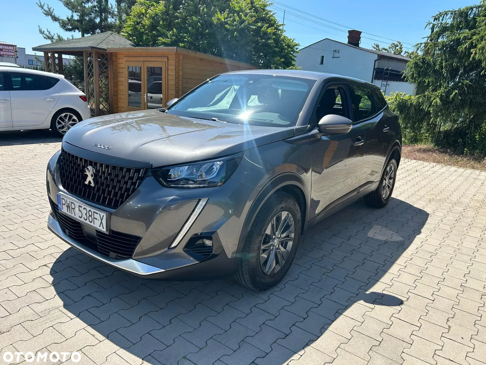 Peugeot 2008 PureTech 130 Stop&Start EAT6 Signature - 12