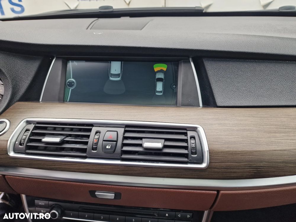 BMW Seria 5 530d xDrive Aut. - 14