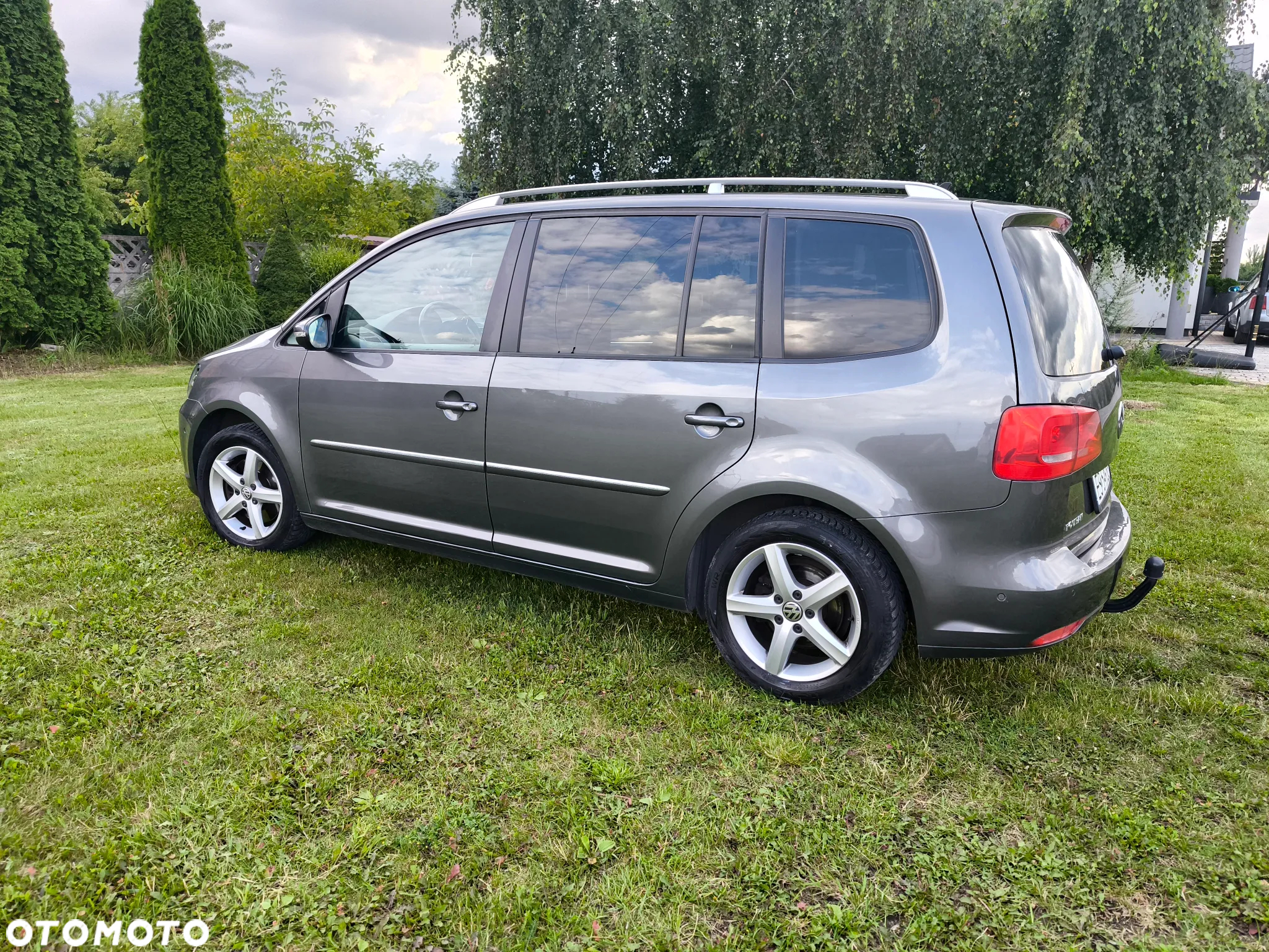 Volkswagen Touran 2.0 TDI DPF Highline - 4