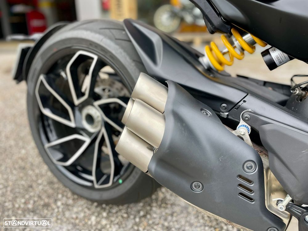 Ducati Diavel V4 - 4