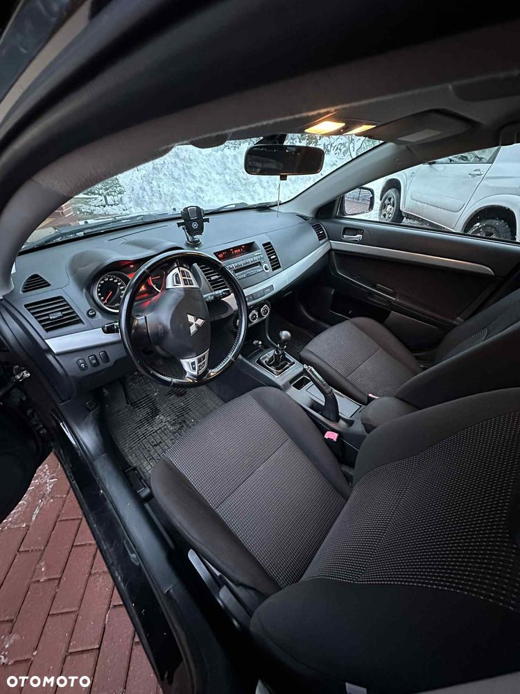 Mitsubishi Lancer 2.0 DI-D Inform - 2