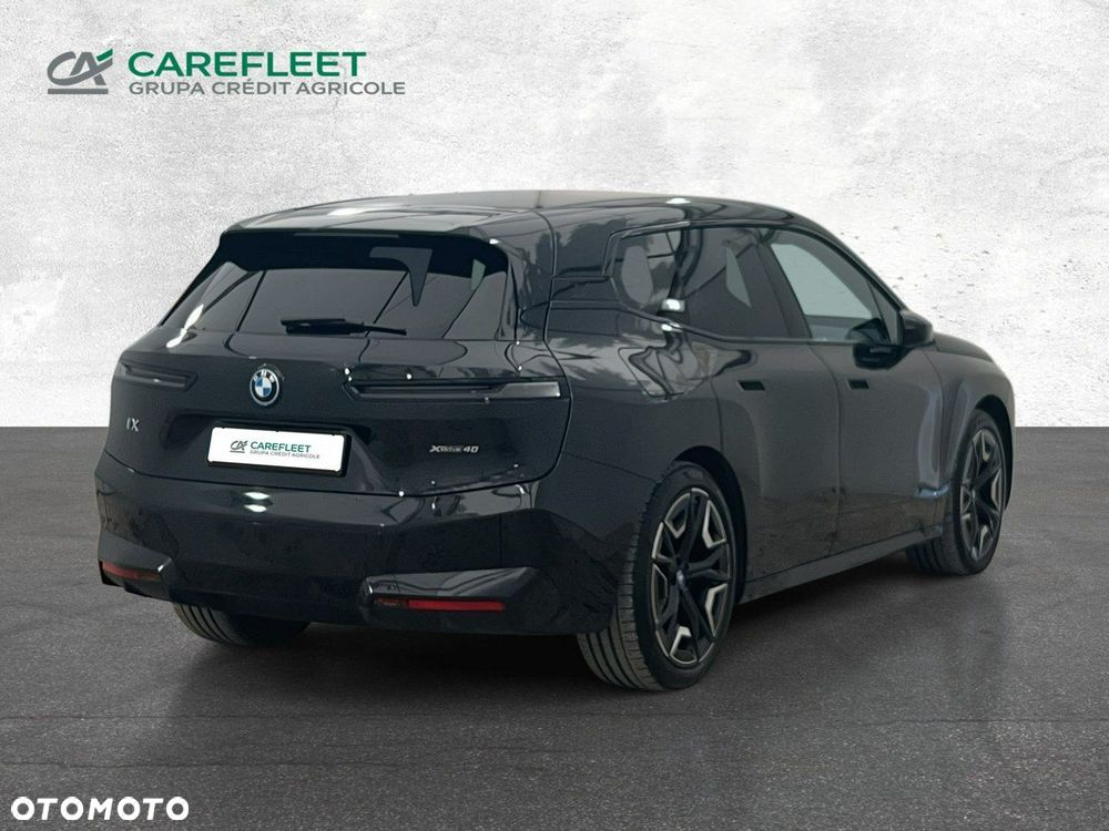 BMW iX - 5