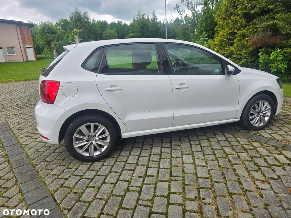 Volkswagen Polo 1.4 TDI (Blue Motion Technology) Comfortline - 9