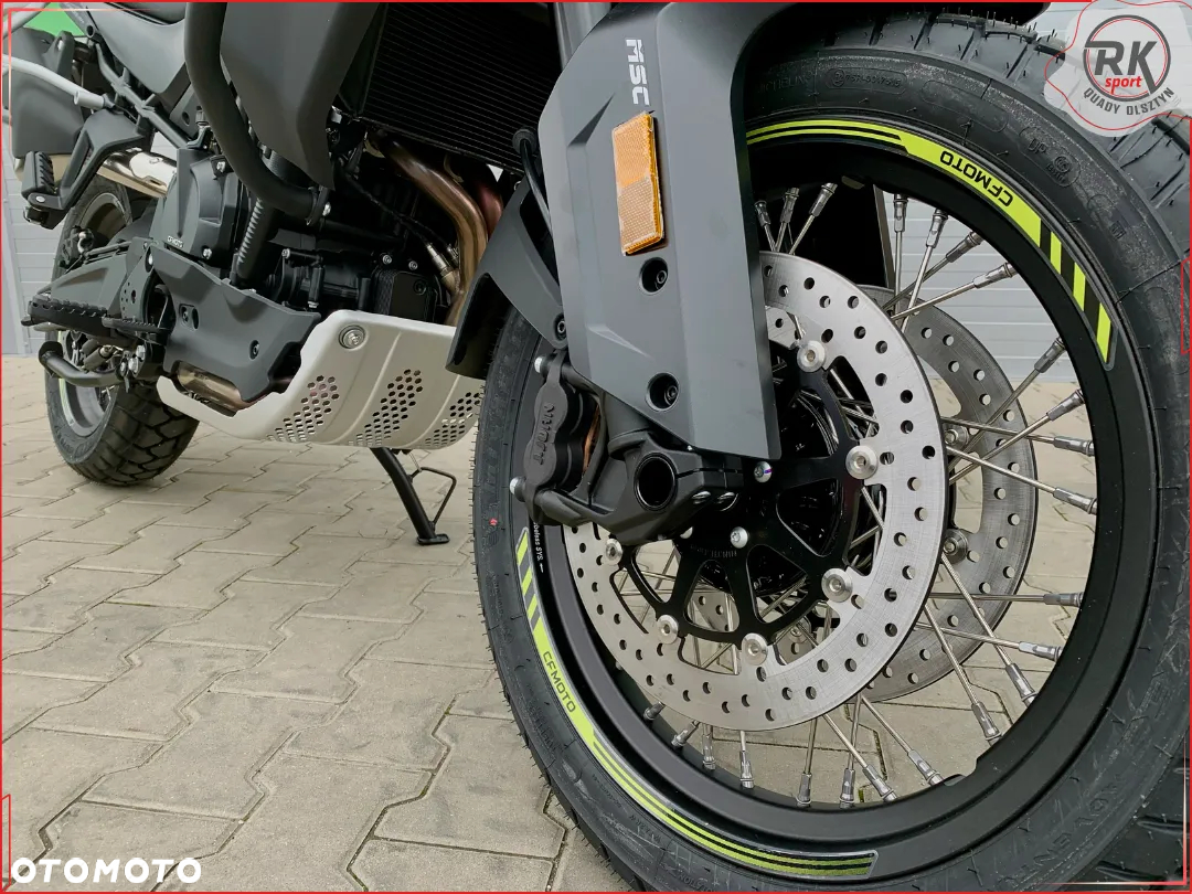 CFMoto MT - 4