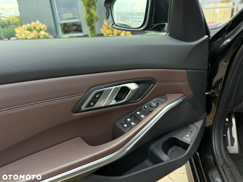 BMW Seria 3 - 10