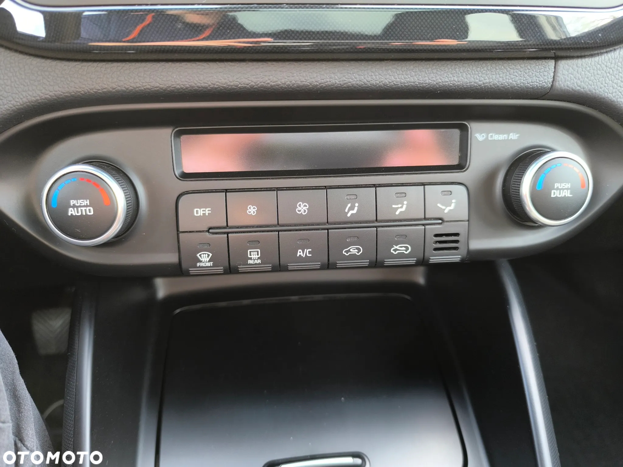 Kia Carens 1.7 CRDi L 7os - 21