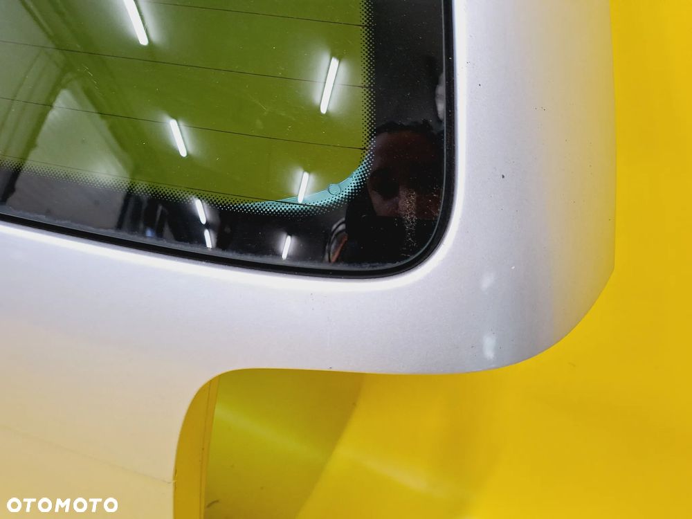 KLAPA SZYBA TYŁ TYLNA POKRYWA BAGAŻNIKA KLAPA SZYBA BAGAŻNIKA TYŁ VW PASSAT B5 KOMBI LIFT FL LAK: LA7W NR444 - 7