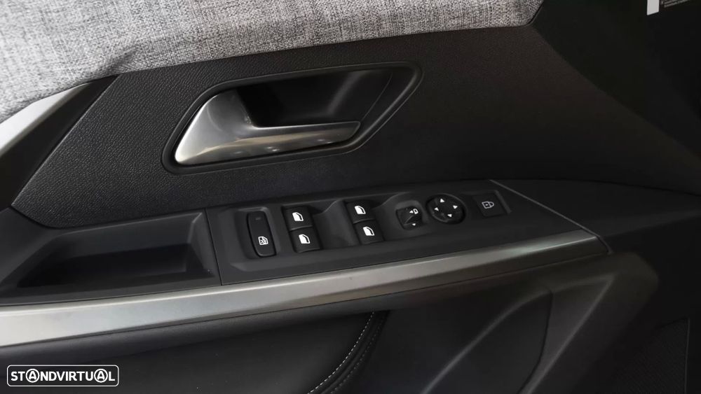 Peugeot 3008 1.2 Hybrid Allure e-DCS6 - 20