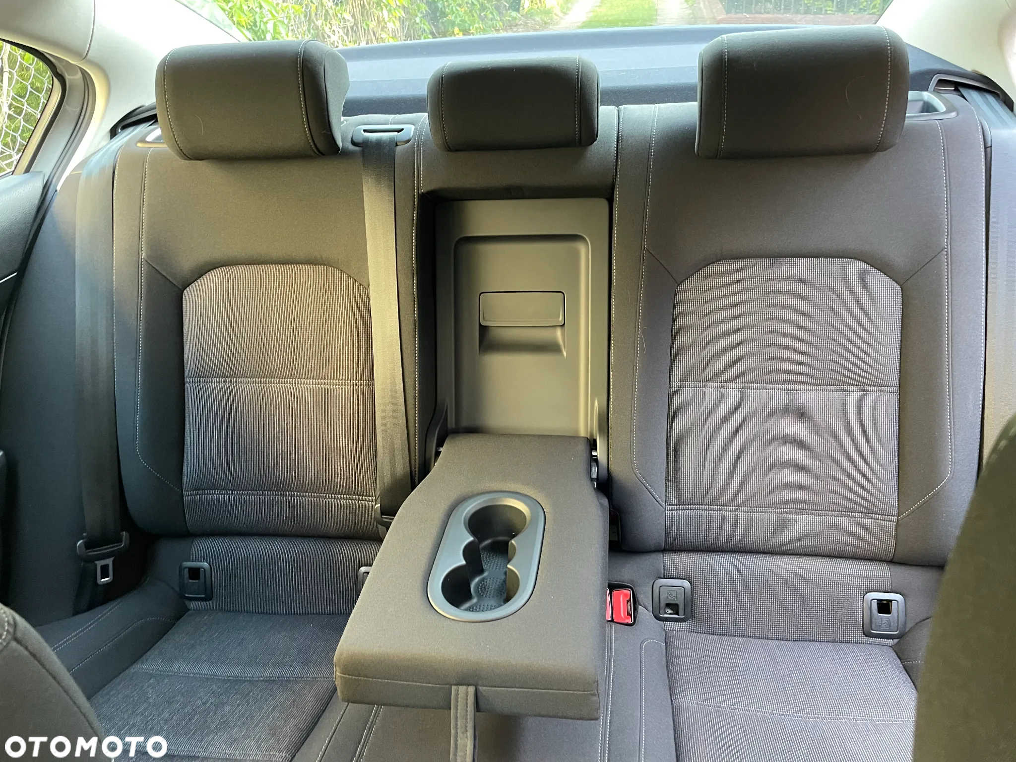 Volkswagen Passat 1.8 TSI BMT Comfortline - 15