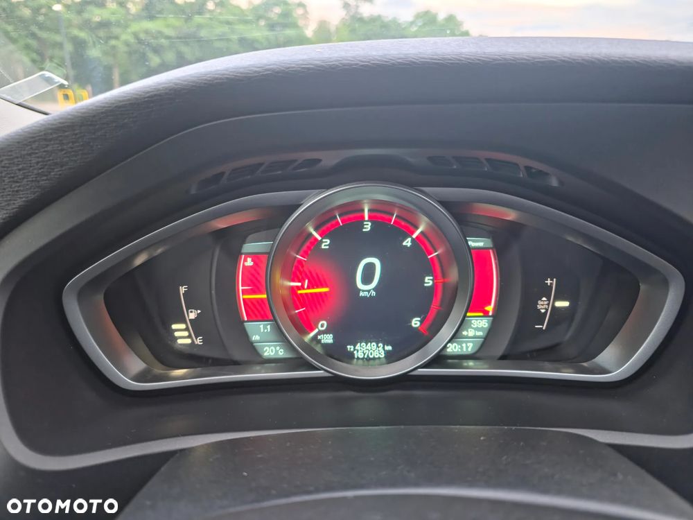 Volvo V40 D2 Momentum - 20