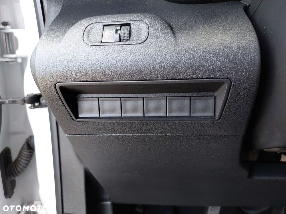 Toyota PROACE CITY - 21