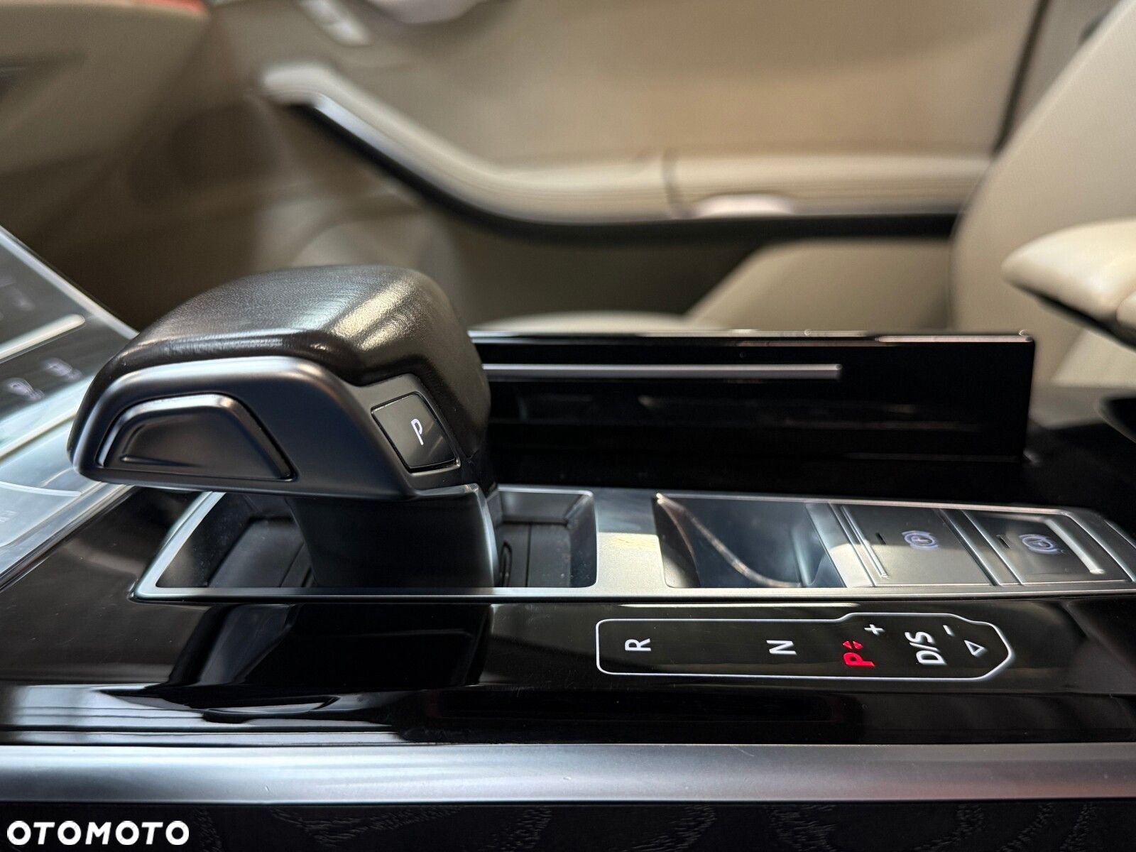 Audi A8 - 38