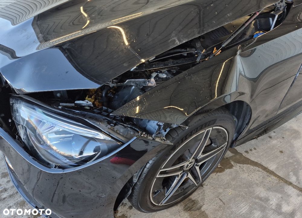 Mercedes-Benz Klasa C 220 d 4Matic 9G-TRONIC AMG Line - 13