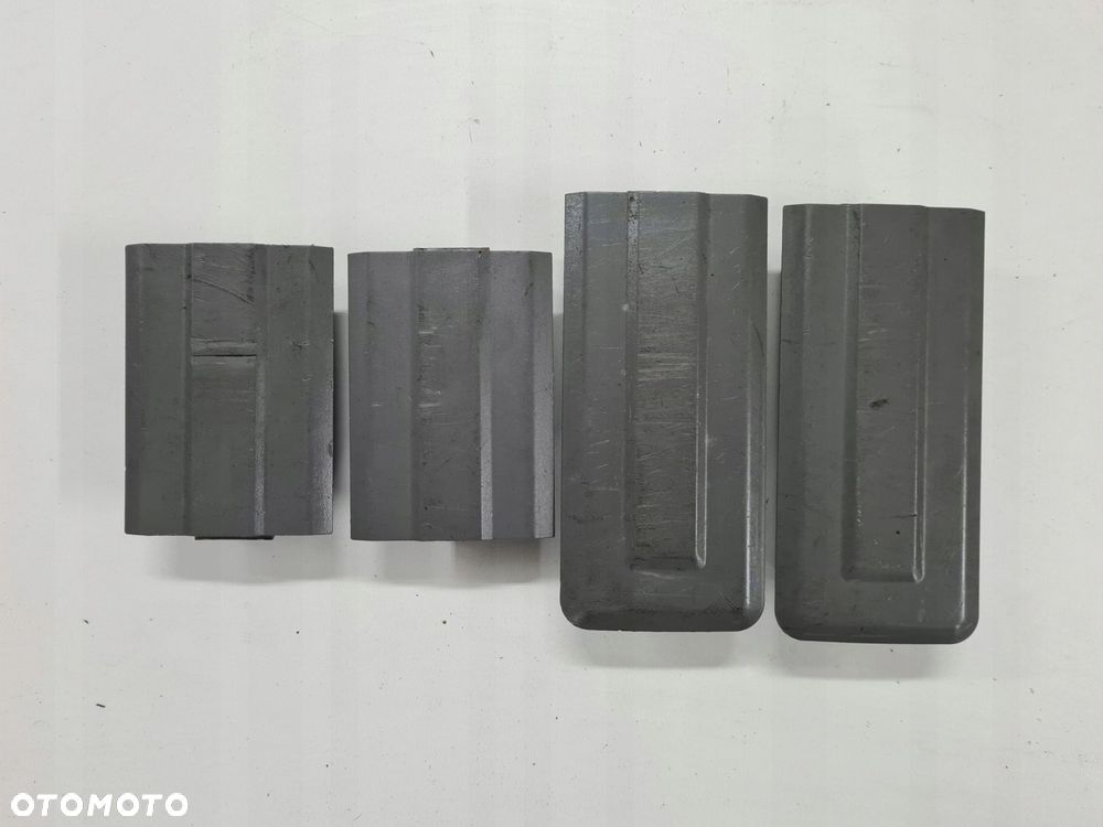 VW T5 MULTIVAN osłona zaślepka maskownica szyny 7H5883868 - 1