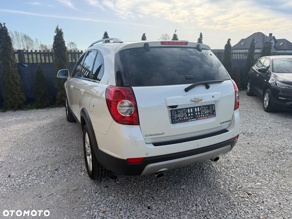 Chevrolet Captiva 2.2 TD AWD LTZ - 10