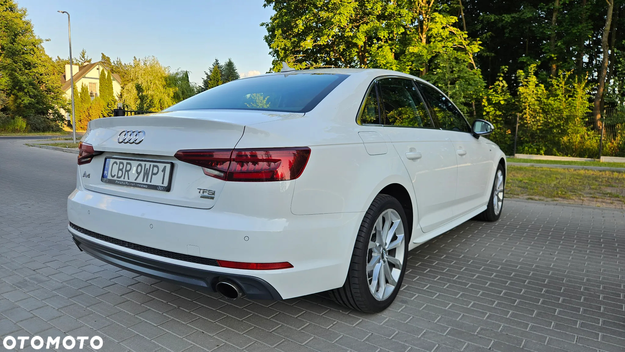 Audi A4 2.0 TFSI ultra S tronic - 10