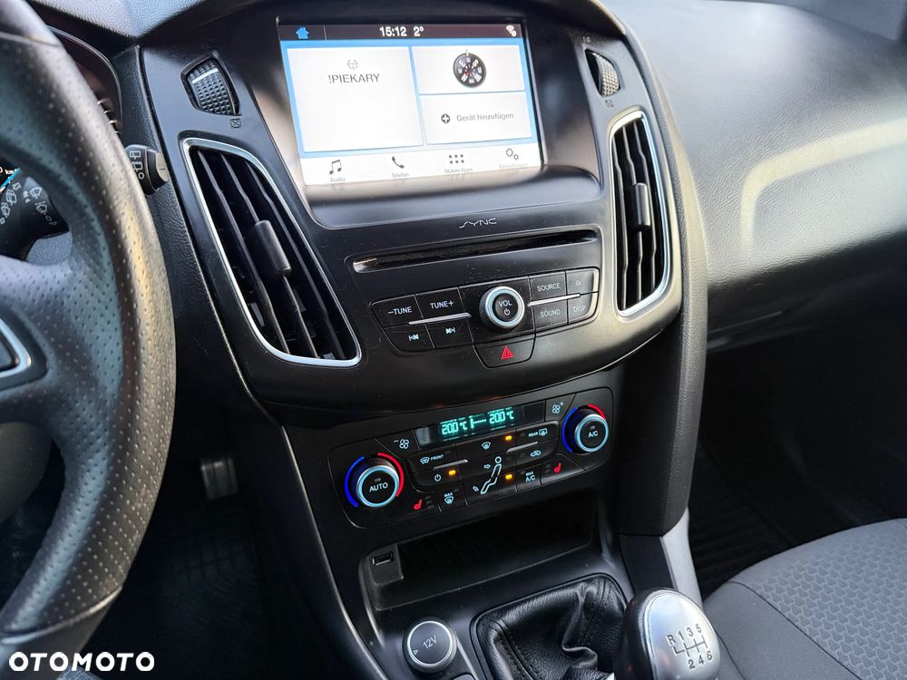 Ford Focus 1.0 EcoBoost Start-Stopp-System ST-LINE STYLE - 15