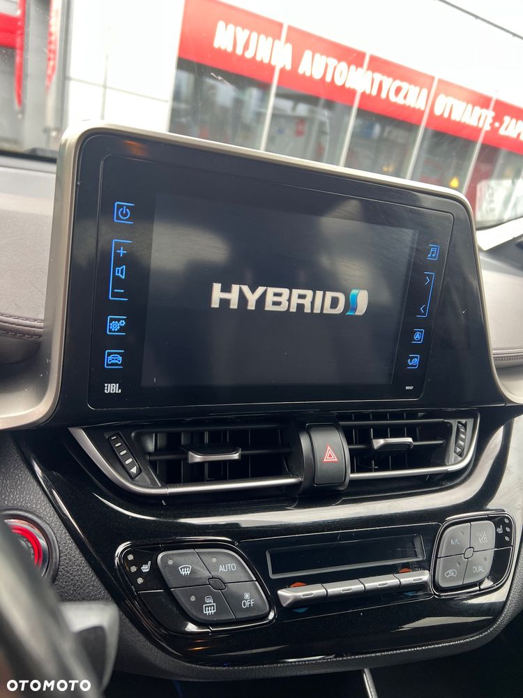 Toyota C-HR - 15