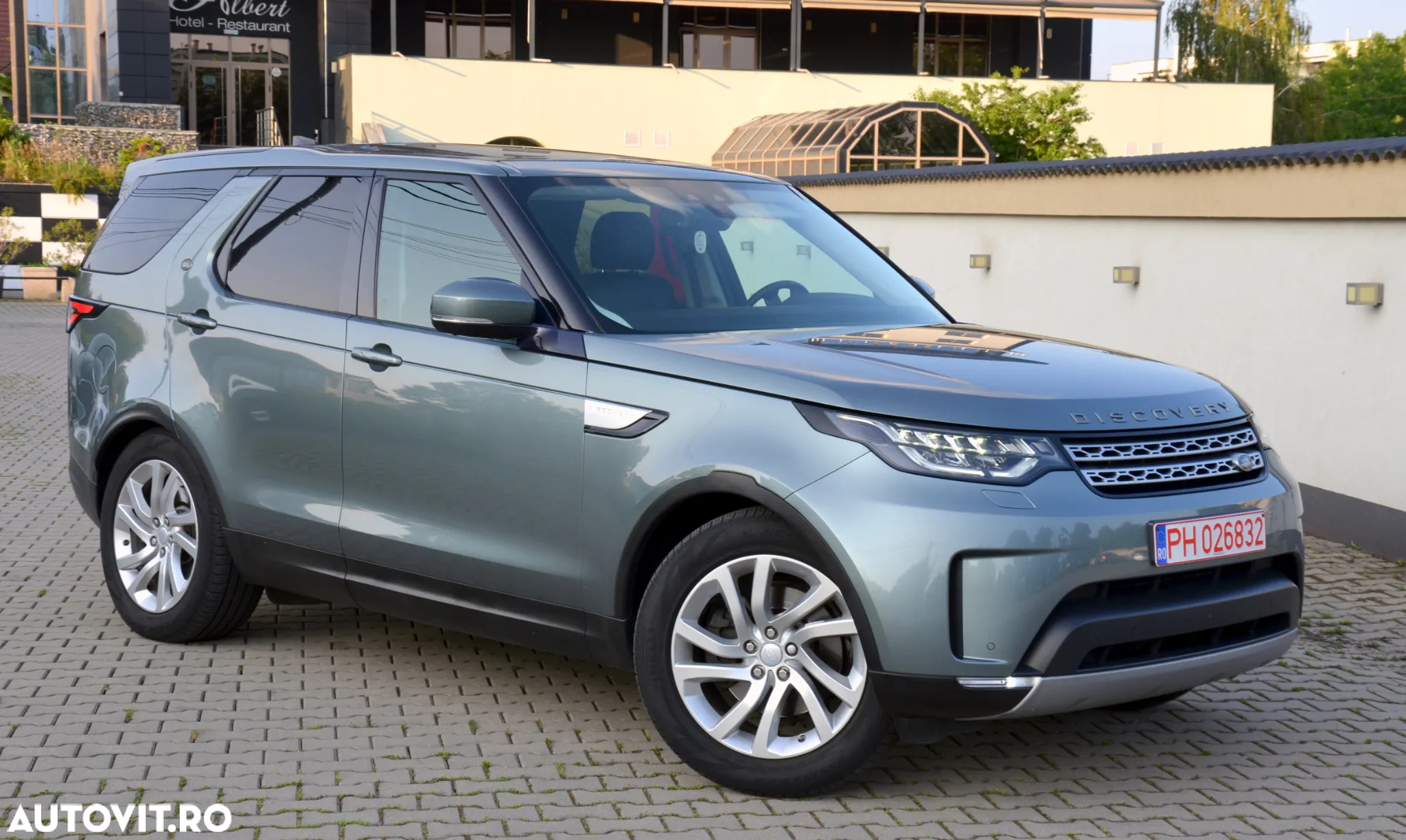Land Rover Discovery 2.0 L SD4 Ingenium HSE Luxury - 2