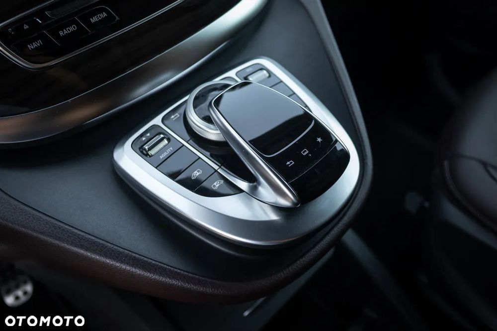 Mercedes-Benz Klasa V 250 d 4-Matic Avantgarde 7G-Tronic (ekstra d³) - 26