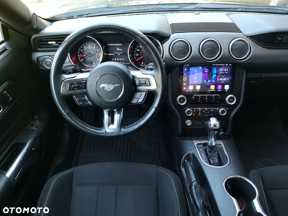 Ford Mustang - 13