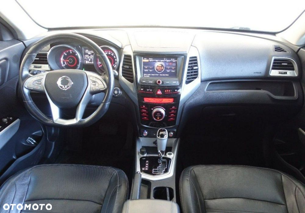 SsangYong/KGM Tivoli e-XDi 160 4WD Sapphire - 19