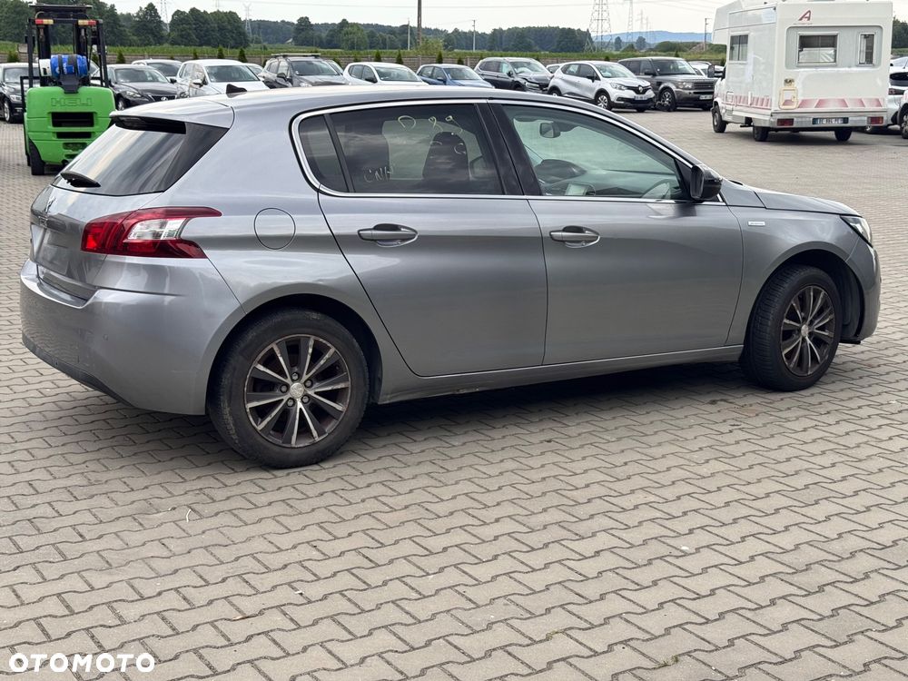 Peugeot 308 - 10