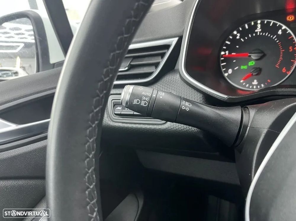 Renault Clio BLUE dCi 85 BUSINESS EDITION - 20