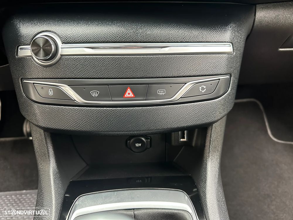Peugeot 308 SW 1.5 BlueHDi Style - 32