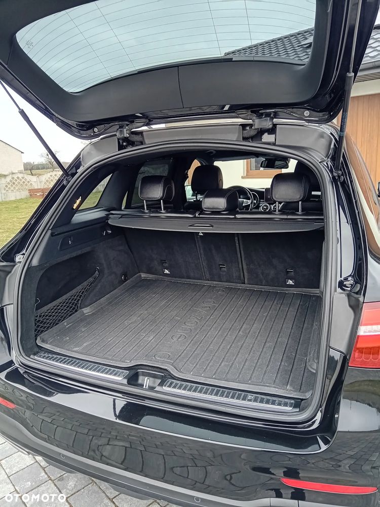 Mercedes-Benz GLC 250 4Matic 9G-TRONIC AMG Line - 39