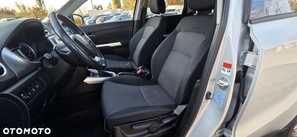 Suzuki Vitara 1.6 XLED 2WD - 27