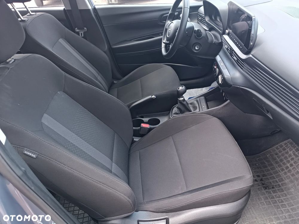 Hyundai i20 - 23