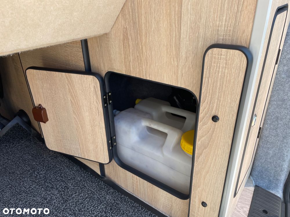 Volkswagen Transporter - 8