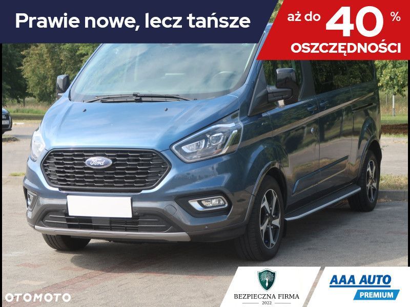 Ford Tourneo Custom - 1