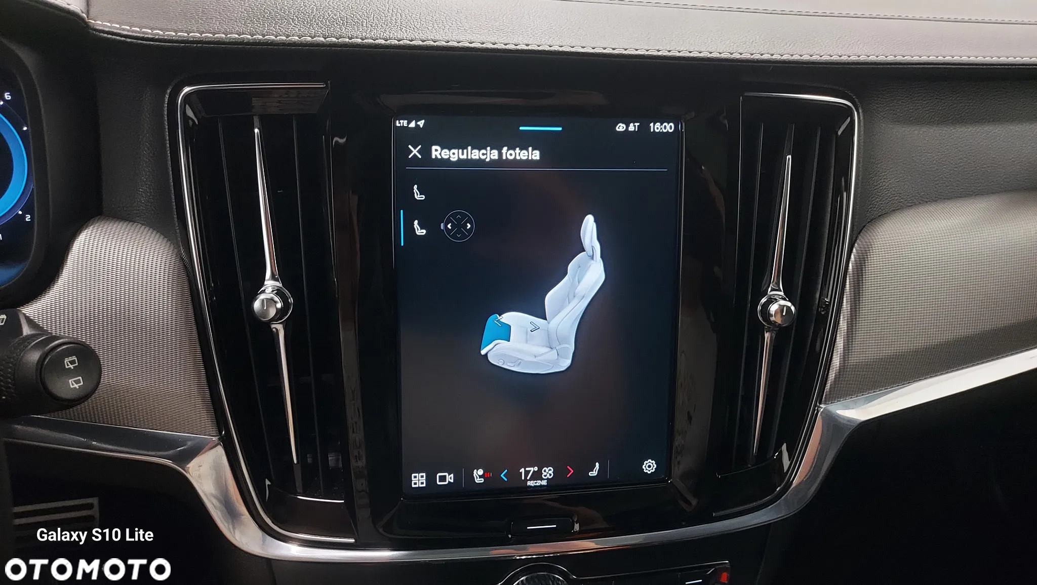 Volvo V90 T8 Twin Engine AWD R Design - 38